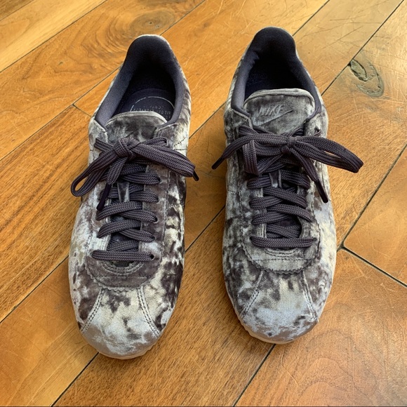 Nike Cortez Classic LX Purple Velvet size 7.5 - Picture 3 of 9